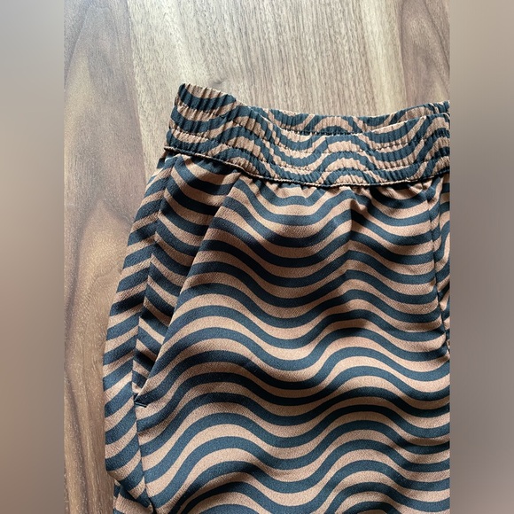 H&M pants - Picture 2 of 7